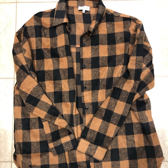 Vici checkered button down top - Picture 4 of 5